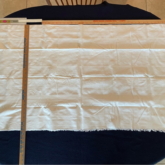 New Guatemalan woven tapestry tablecloth and 6 napkins Off-white. - Picture 2 of 4